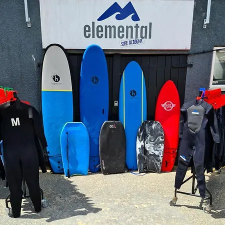 Elemental Surf Hotel New Quay