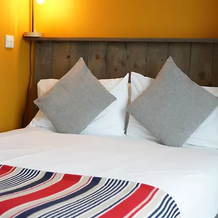 Hotel Elemental Surf *